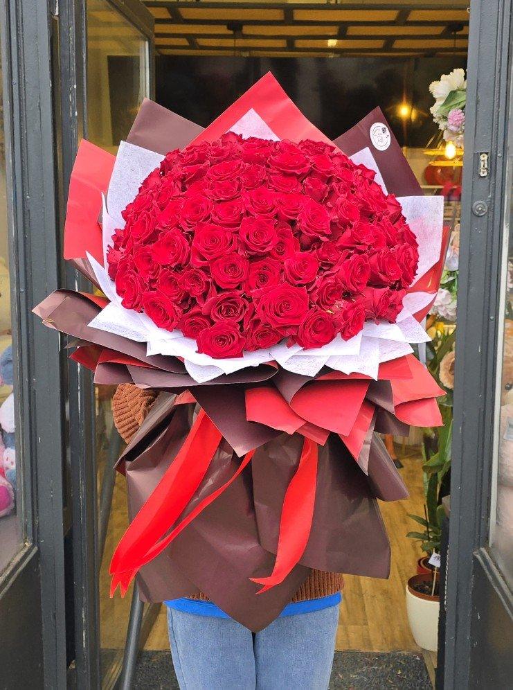 Kytice 101 rudých růží z Ekvádoru 70cm - Černá Růže
