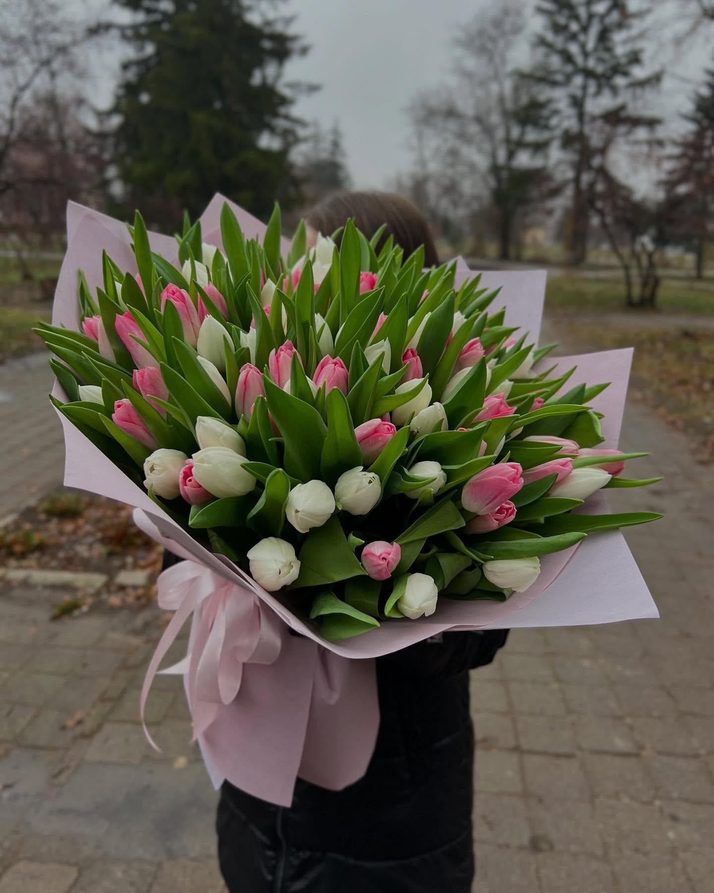 Kytice Tulipán 101