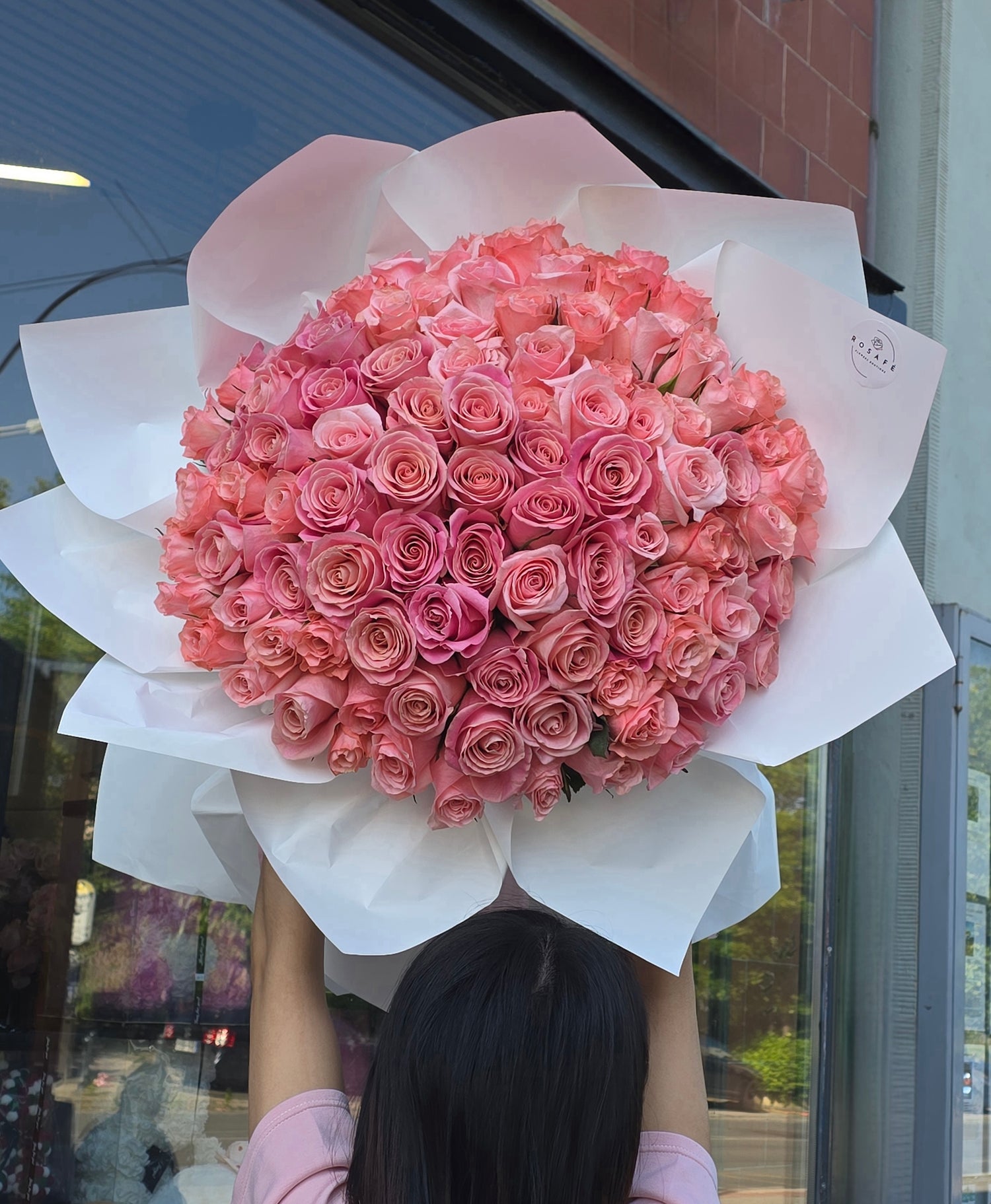 Ексклюзивний букет зі 101 рожевої троянди 70 см з Еквадору