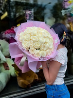 Kytice z bílé růže