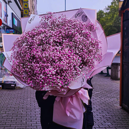 Kytice gypsophily fialová s papírem - Černá Růže