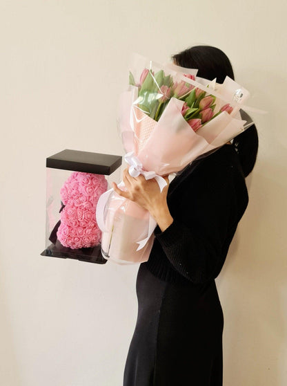 Kytice růžových tulipánů s papírem - Černá Růže