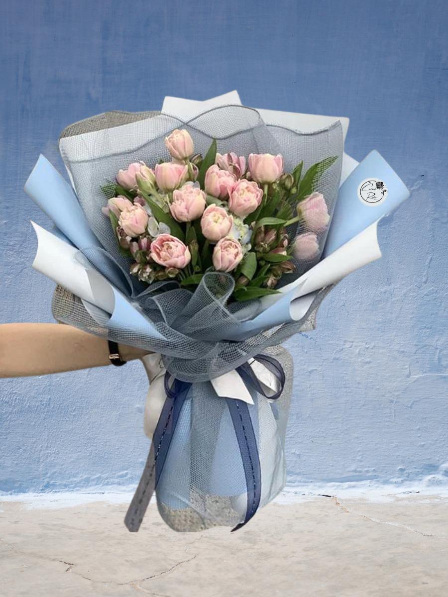 Kytice růžových tulipánů