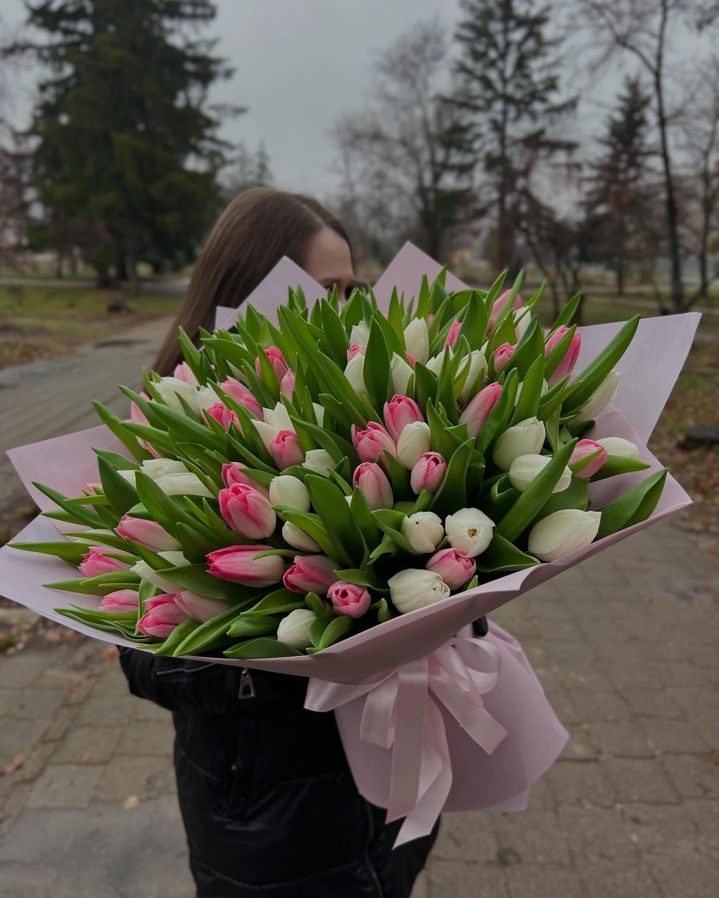 Kytice Tulipán 101  květinářství 