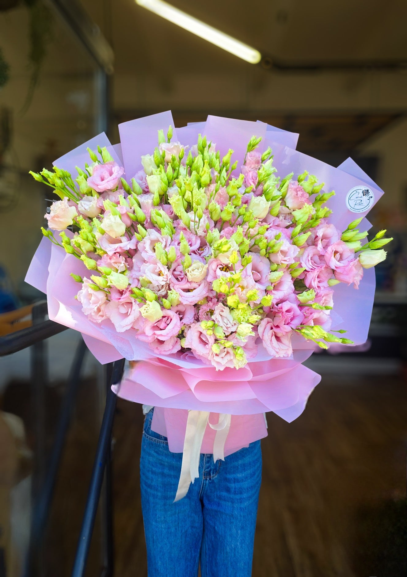 Букет рожевих еустом – розкішний пастельний подарунок кохання